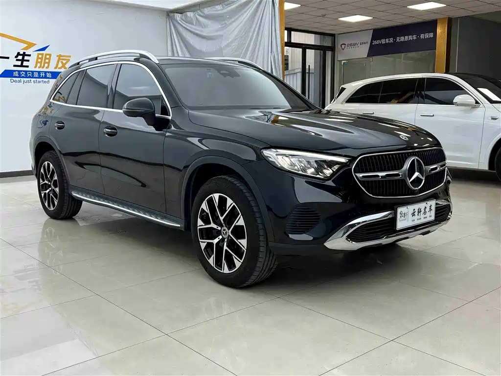 Mercedes-Benz GLC 2023 GLC 260 L 4MATIC Dynamic 7-Seater фото 3
