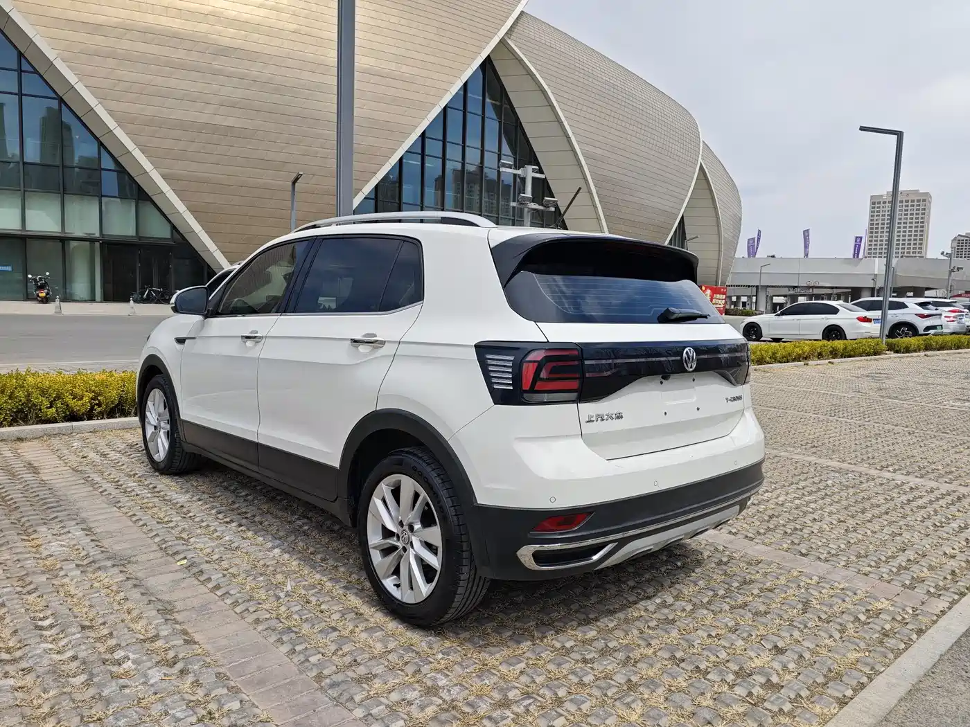 Volkswagen T-Cross 2019 1.5L Automatic Comfort Edition фото 14