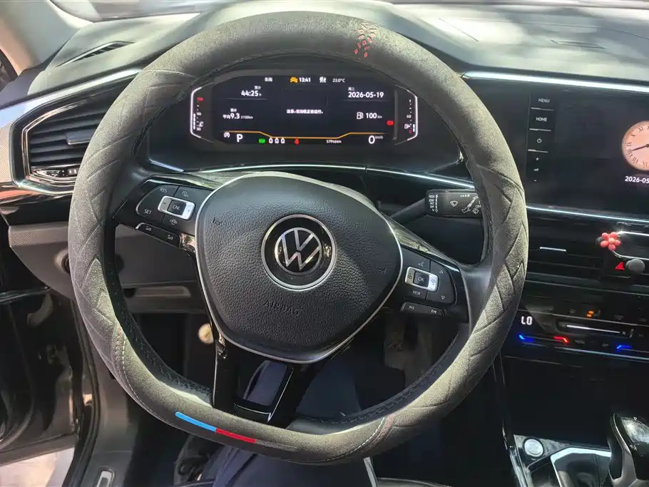 Volkswagen Tayron 2022 330TSI 2WD Luxury Smart Connect Edition фото 15