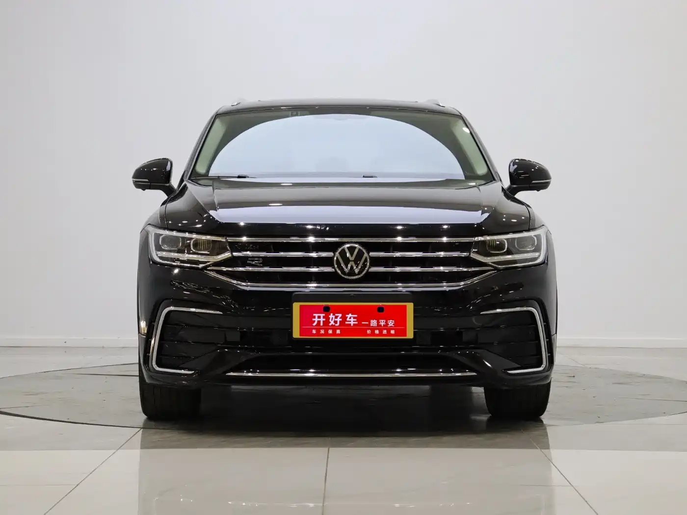 Volkswagen Tiguan X 2022 330TSI 2WD Flagship Edition фото 2