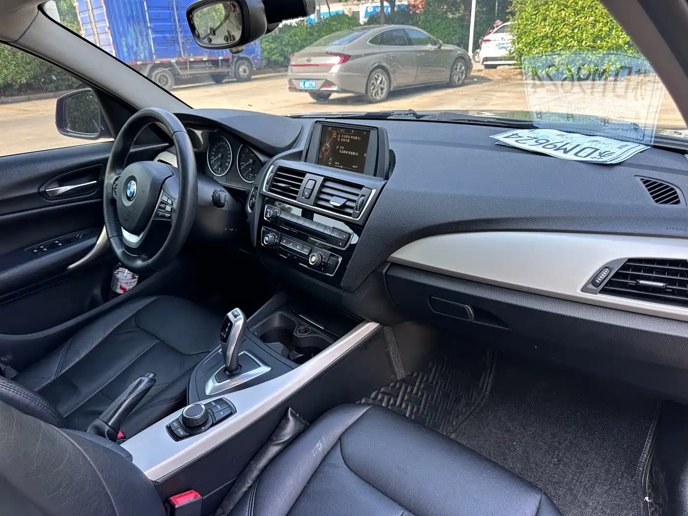 BMW 1 Series (Import) 2016 118i Leading фото 15