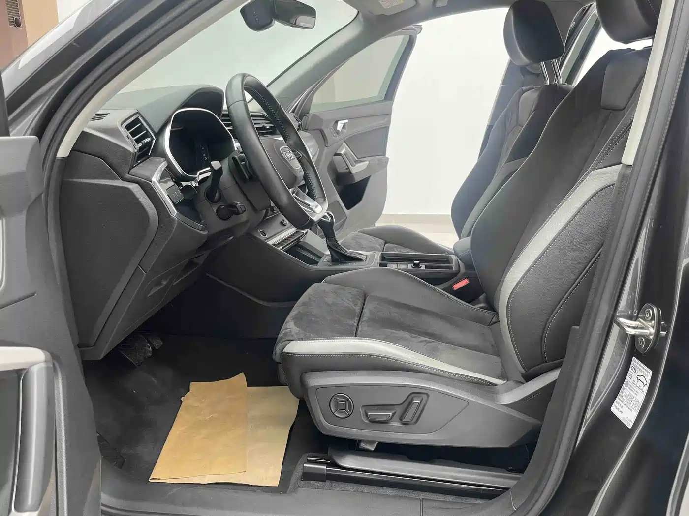 Audi Q3 2021 35 TFSI Fashion Sport фото 17