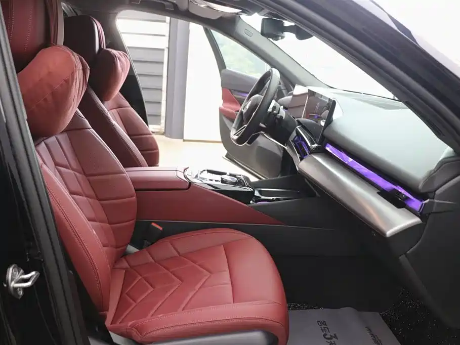 BMW 5 Series 2024 530Li Leading M Sport Package фото 22