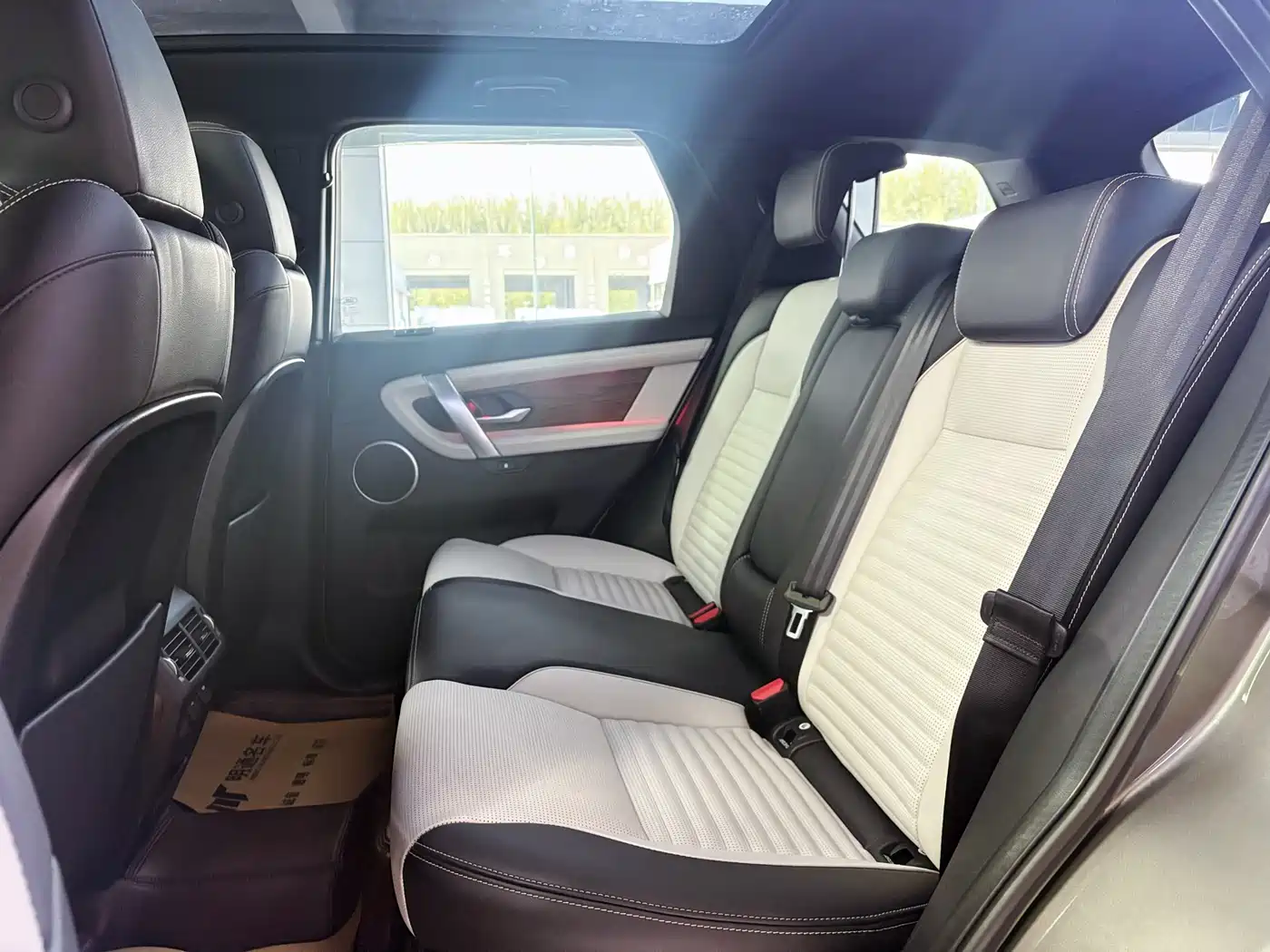 Land Rover Discovery Sport 2022 Model Facelift 249PS R-Dynamic S Performance Edition 5-seater фото 10