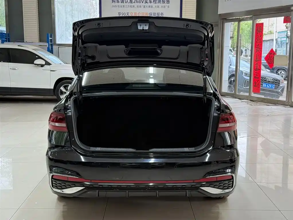 Volkswagen Lavida 2023 1.5L Automatic Starlight 5 Million Edition фото 23