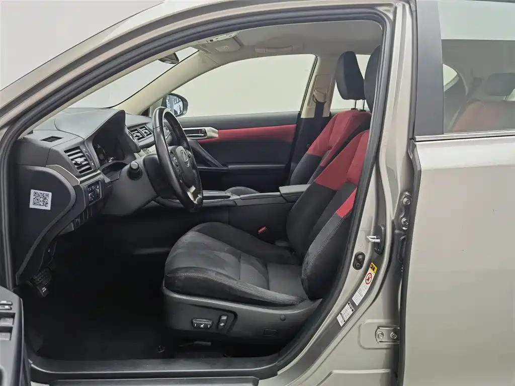 Lexus CT 2017 CT200h Elite Edition (Single Color) China VI фото 10