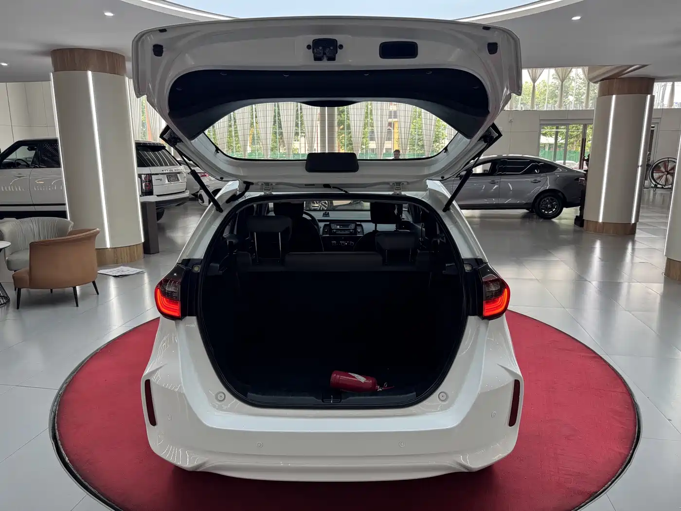Фото 10 - Honda Fit