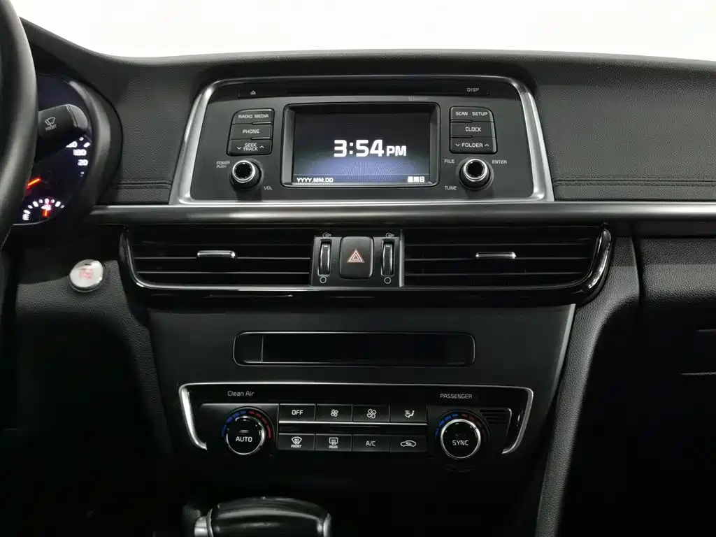 Kia K5 2016 2.0L Automatic LUX фото 12
