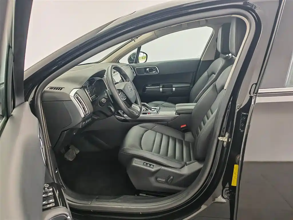 Citroën C6 2021 400THP Comfort Version фото 10