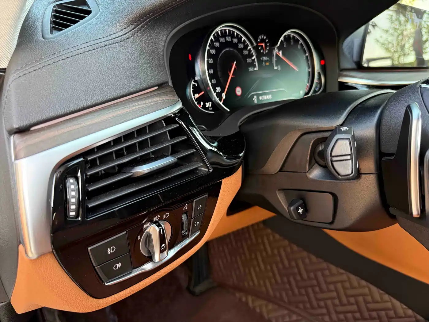 BMW 5 Series 2018 530Li Exclusive Luxury Package фото 17