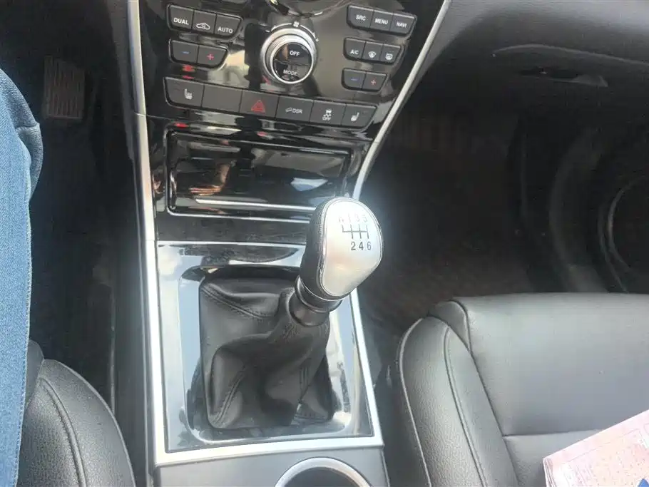 Haval H2 2016 Red Label 1.5T Manual 2WD Luxury фото 16