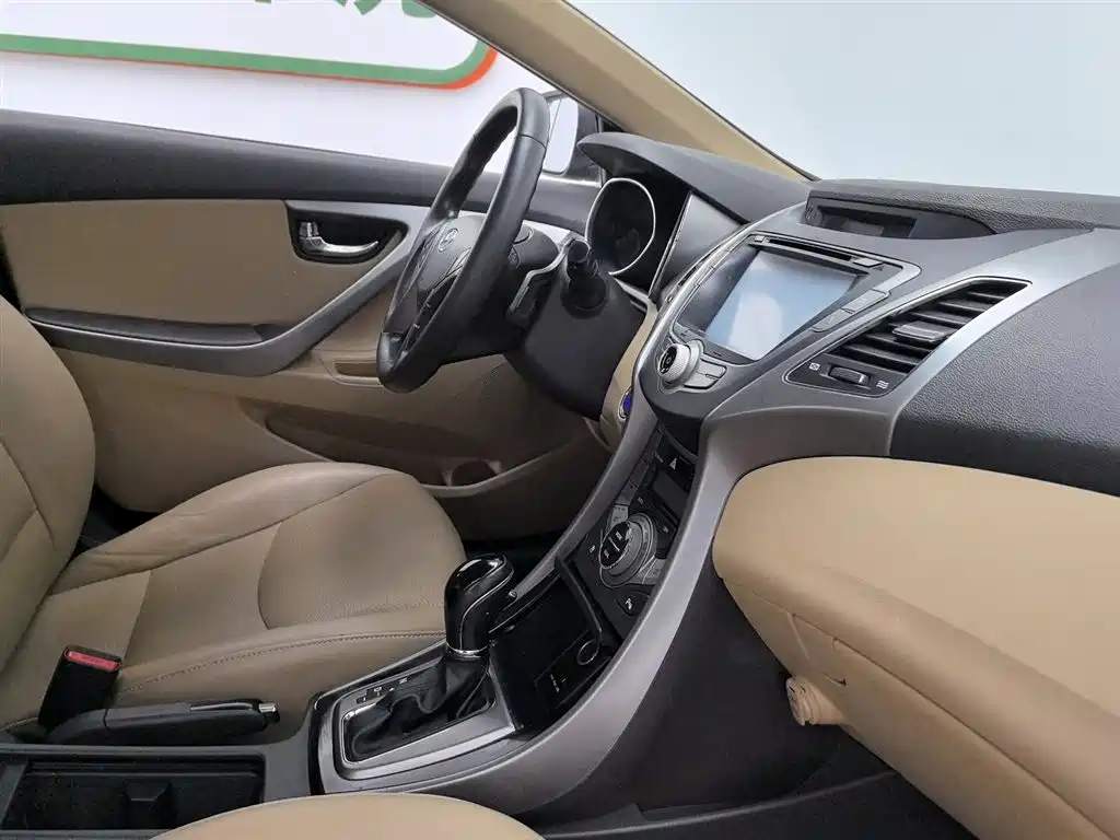 Hyundai Langdong 2012 1.8L Automatic Premium фото 22