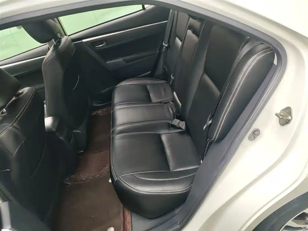 Toyota Corolla 2017 Facelift 1.2T S-CVT GL-i фото 17