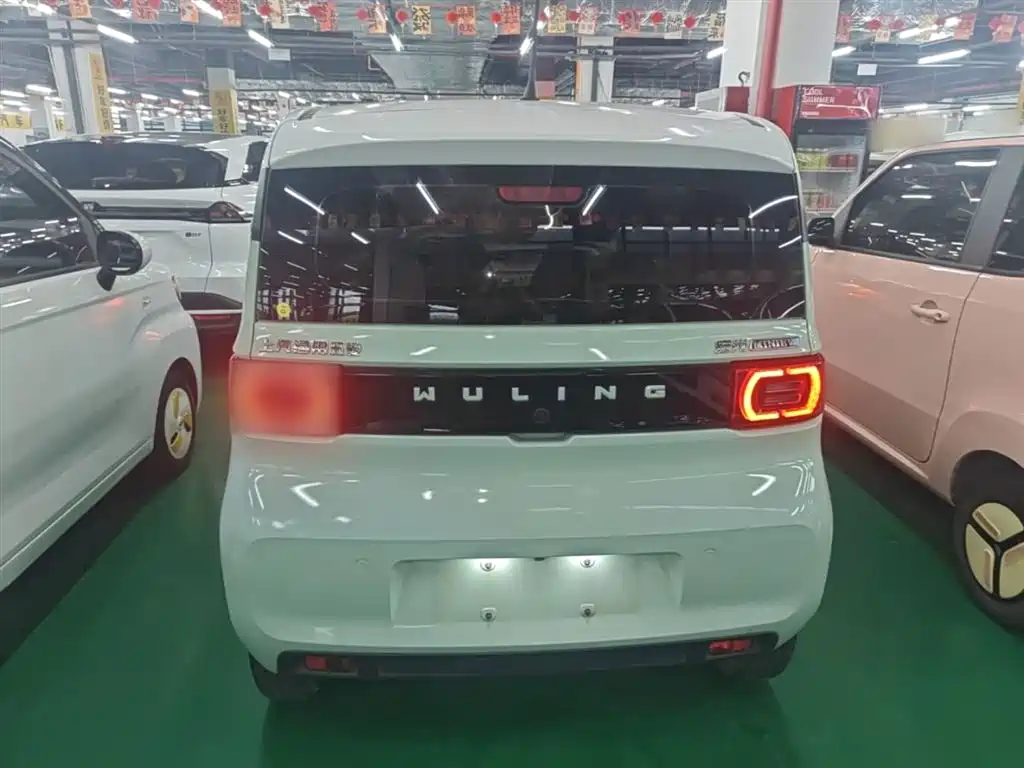 Фото 6 - Wuling Motors Hongguang MINIEV