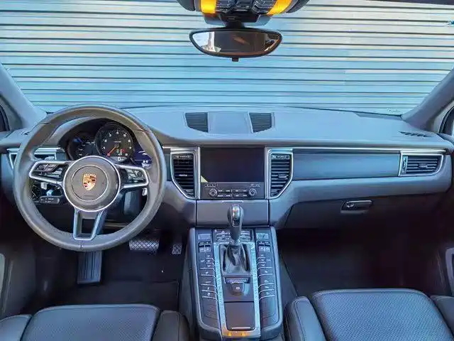 Porsche Macan 2017 Macan 2.0T фото 9