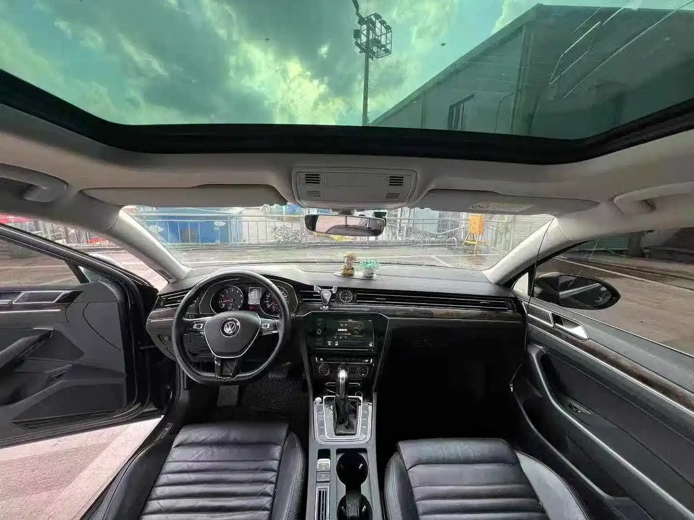 Volkswagen Magotan 2019 330TSI DSG Luxury Class China VI фото 8