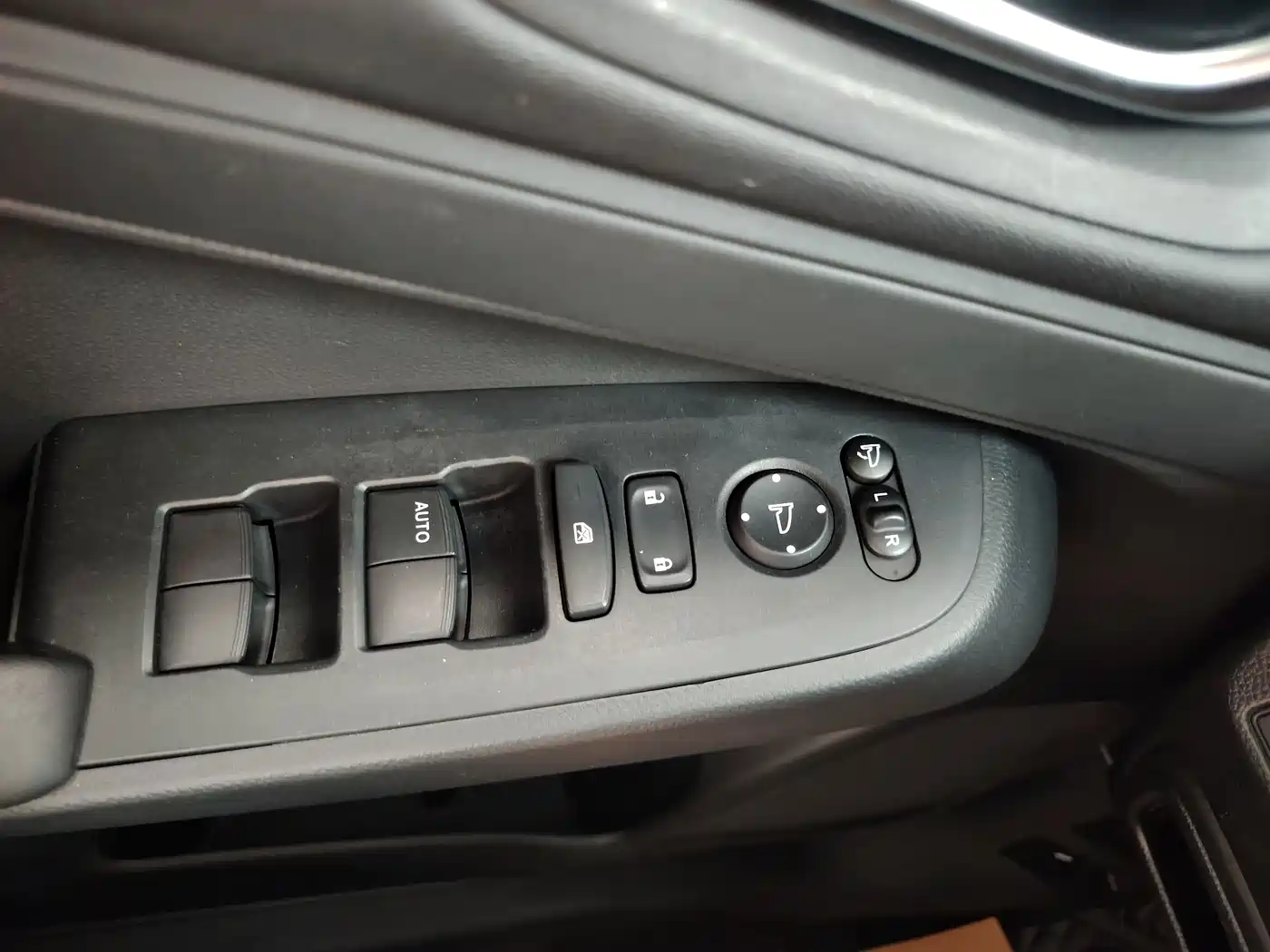 Honda Vezel 2024 2023 1.5L CVT Pioneer Edition