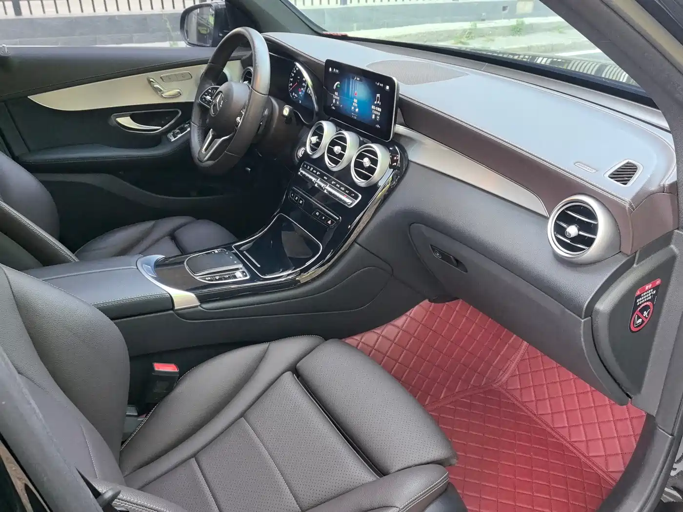 Mercedes-Benz GLC 2022 Facelift III GLC 260 L 4MATIC Dynamic фото 9
