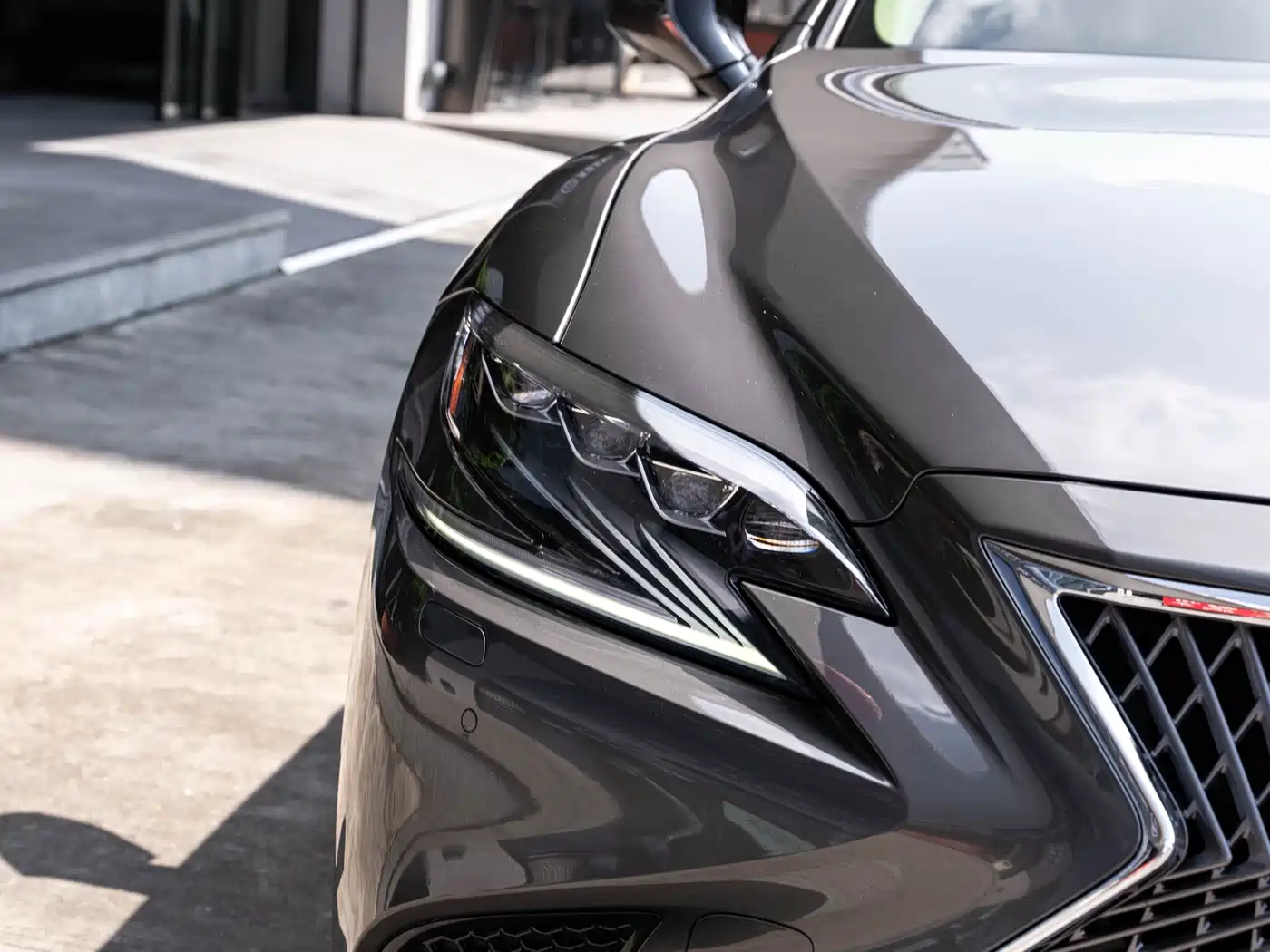 Lexus LS 2018 500h Luxury Edition China V фото 6