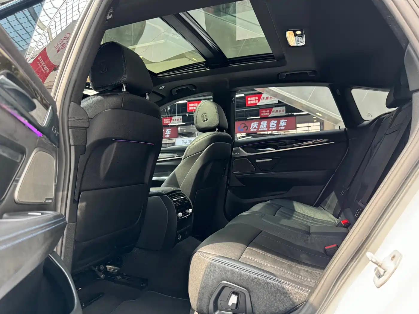 BMW 6 Series GT 2019 630i M Sport Package фото 8