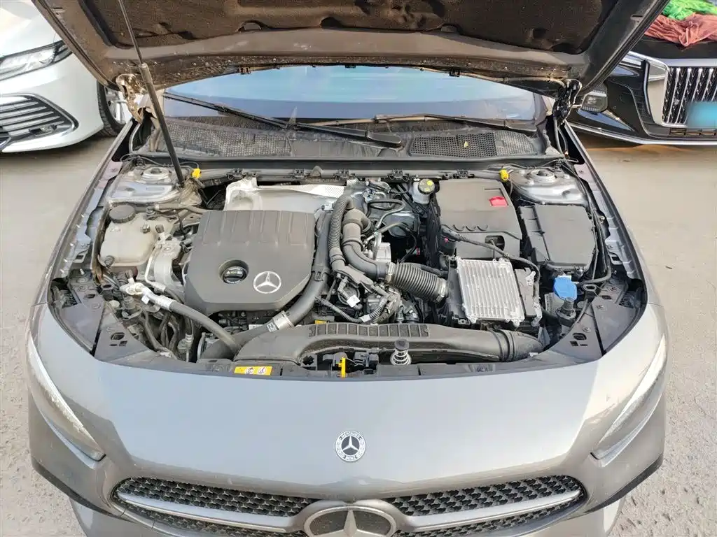 Mercedes-Benz A-Class 2023 A 200 L Fashion фото 16