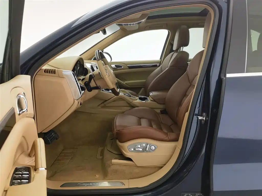 Porsche Cayenne 2011 Cayenne S 4.8L фото 10