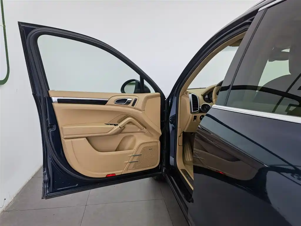 Porsche Cayenne 2011 Cayenne S 4.8L фото 8