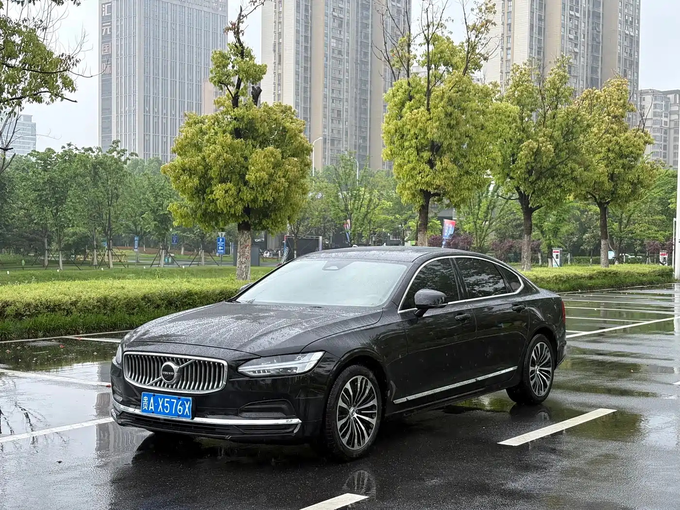 Volvo S90 2025 B5 Zhiyi Luxury Edition
