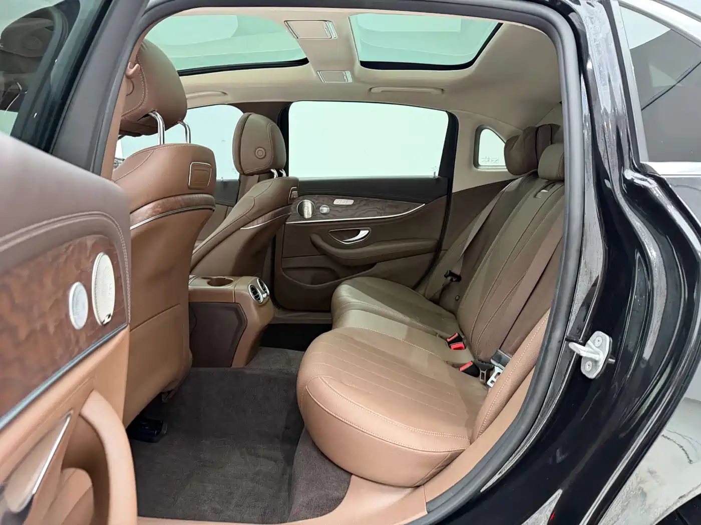 Mercedes-Benz E-Class 2020 Facelift E 300 L Fashion фото 14