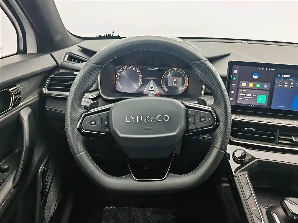 Lynk & Co 06 2023 Remix 1.5T Power Pro фото 11