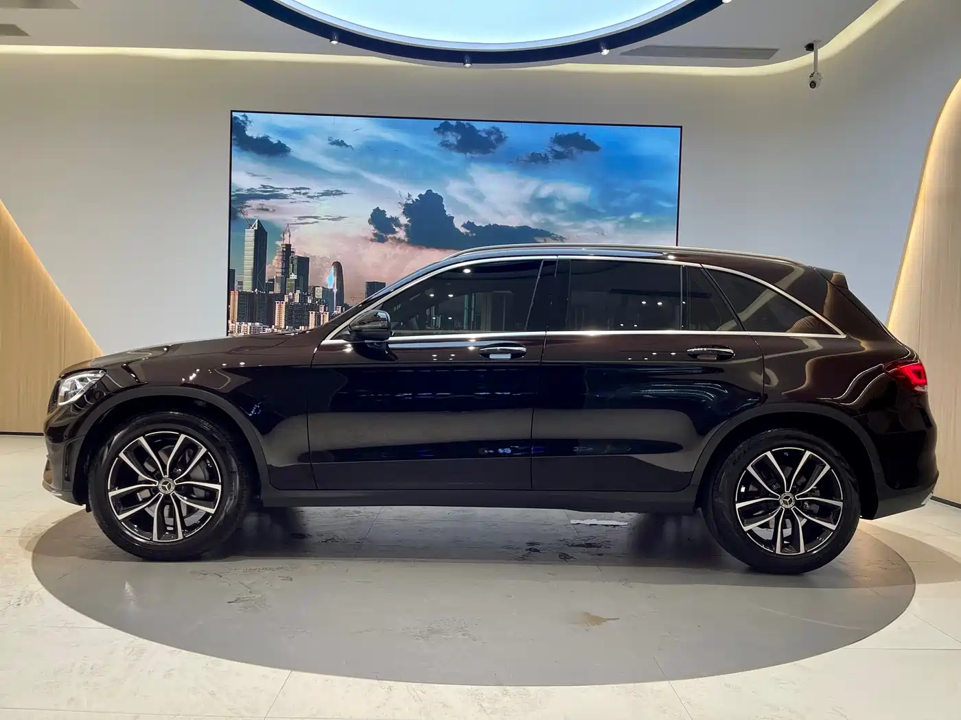 Mercedes-Benz GLC 2021 GLC 260 L 4MATIC Luxury фото 3