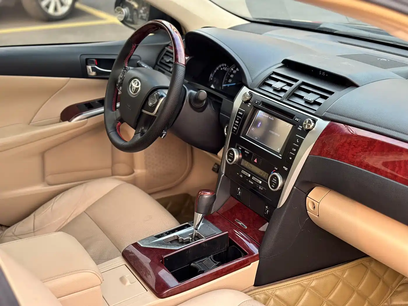 Toyota Camry 2012 2.5G Luxury Edition фото 7