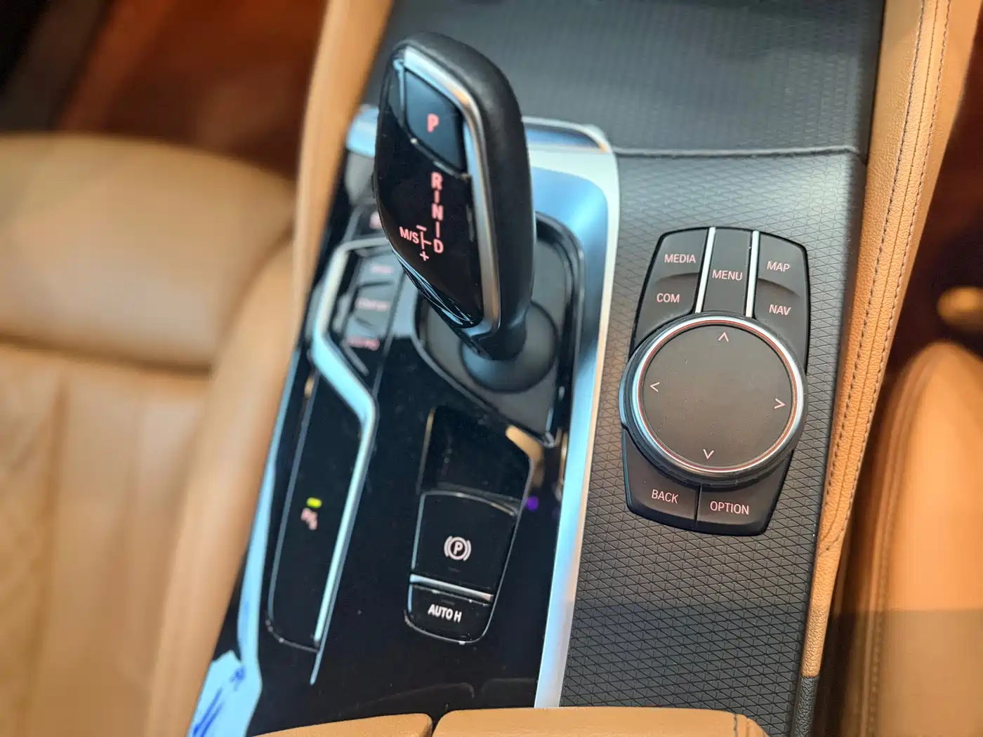 BMW 5 Series (Import) 2021 525i M Sport Package фото 29