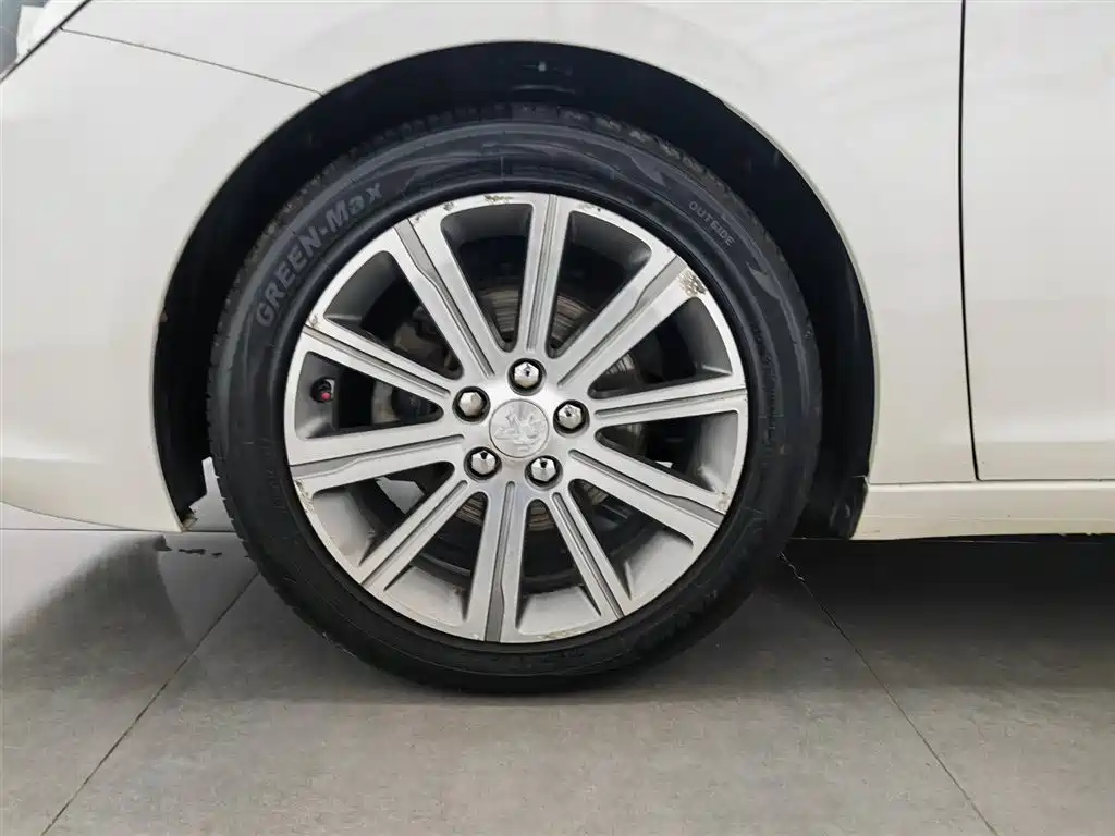 Peugeot 408 2014 1.8L Automatic Luxury Edition фото 17
