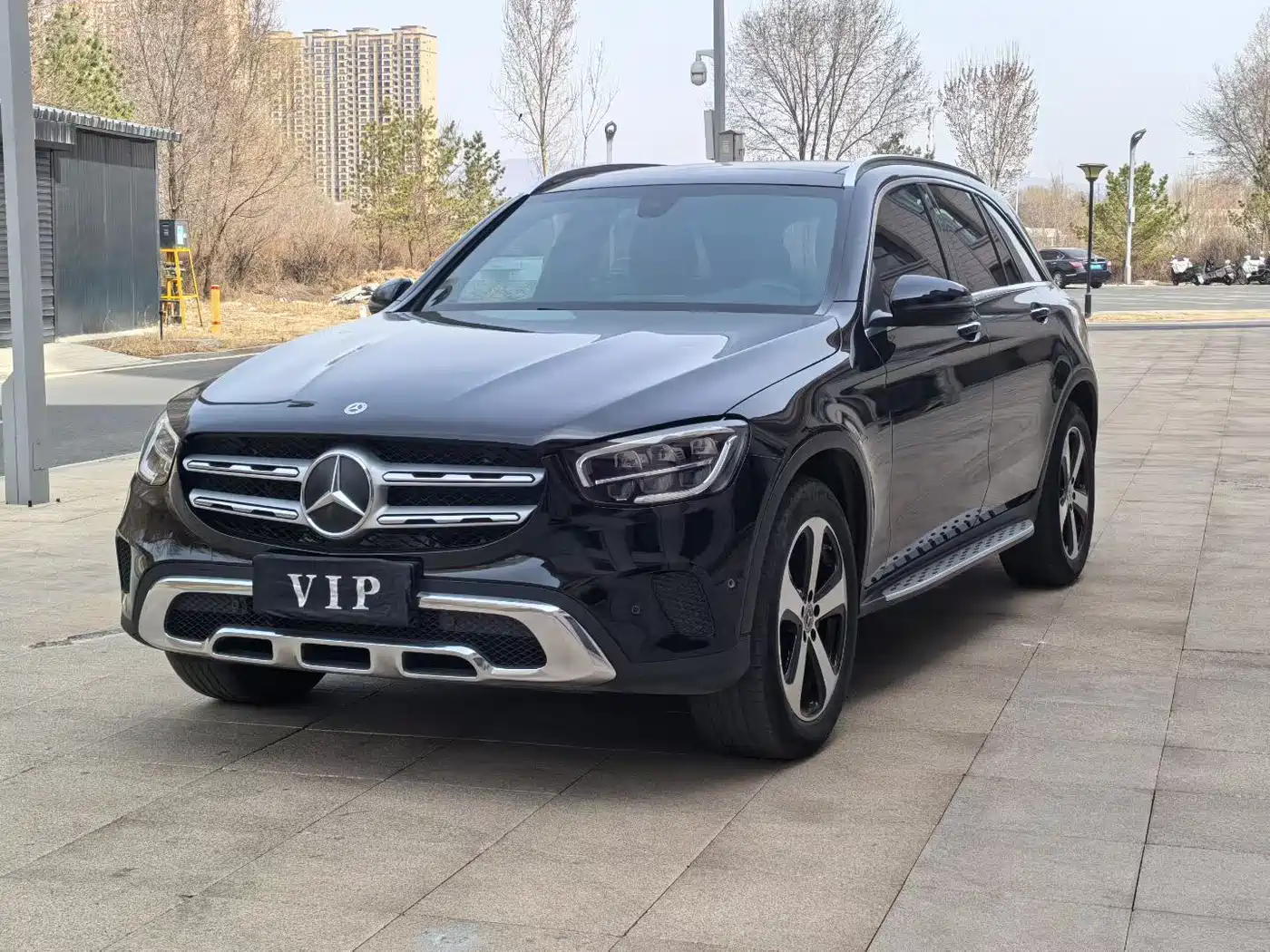MERCEDES-BENZ GLC