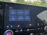 Фото 30 - Lexus RX