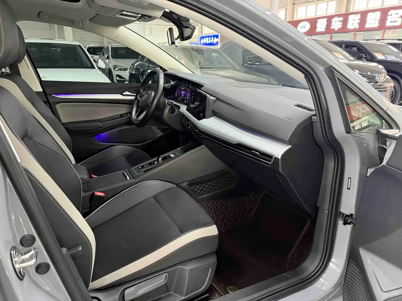 Volkswagen Golf 2021 280TSI DSG Pro фото 17