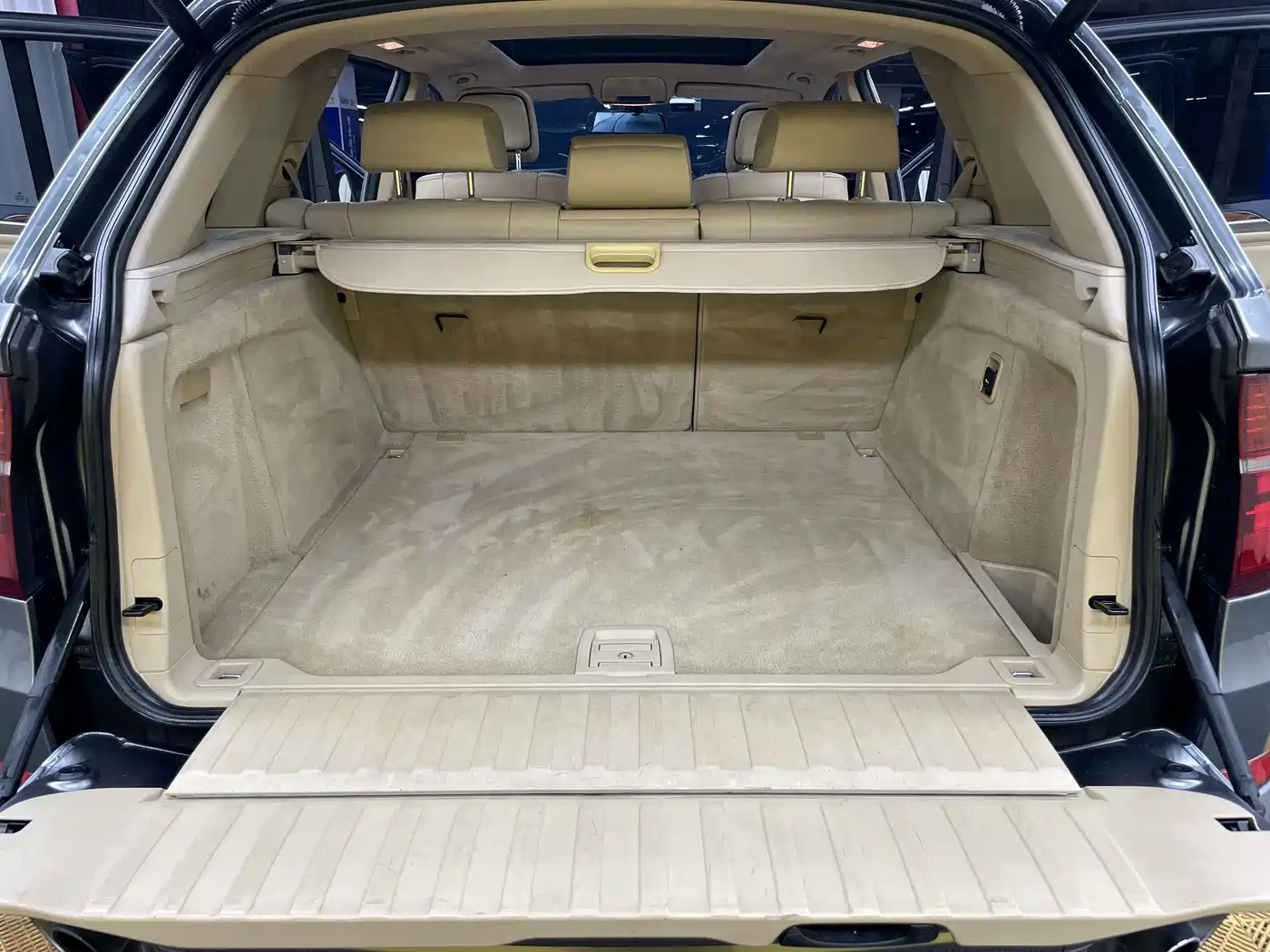 BMW X5 (Import) 2011 xDrive35i Leading Edition фото 34