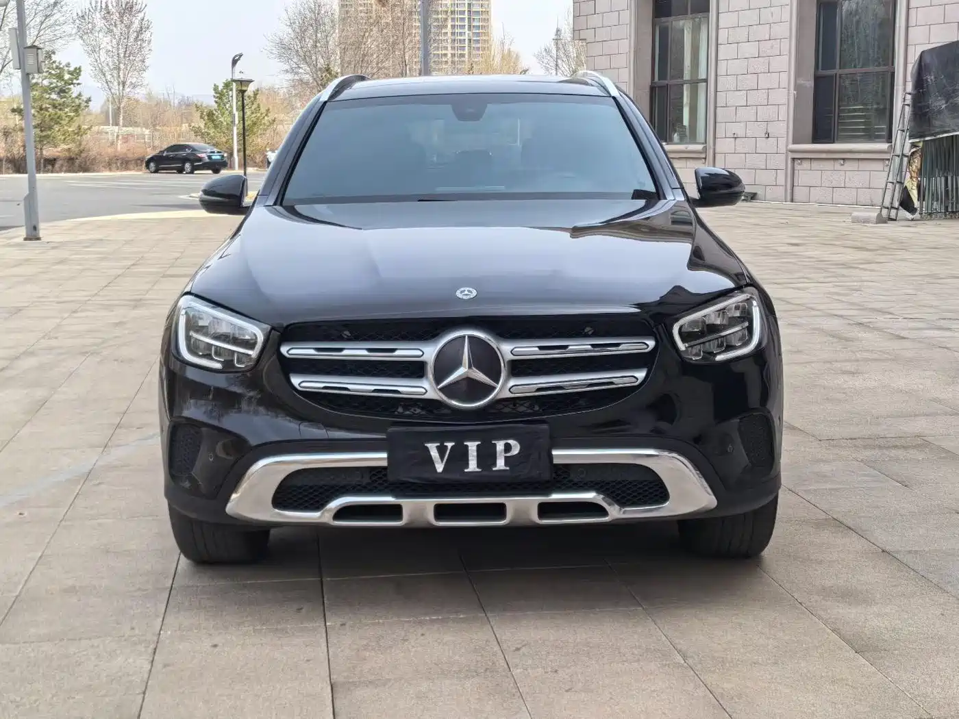 MERCEDES-BENZ GLC