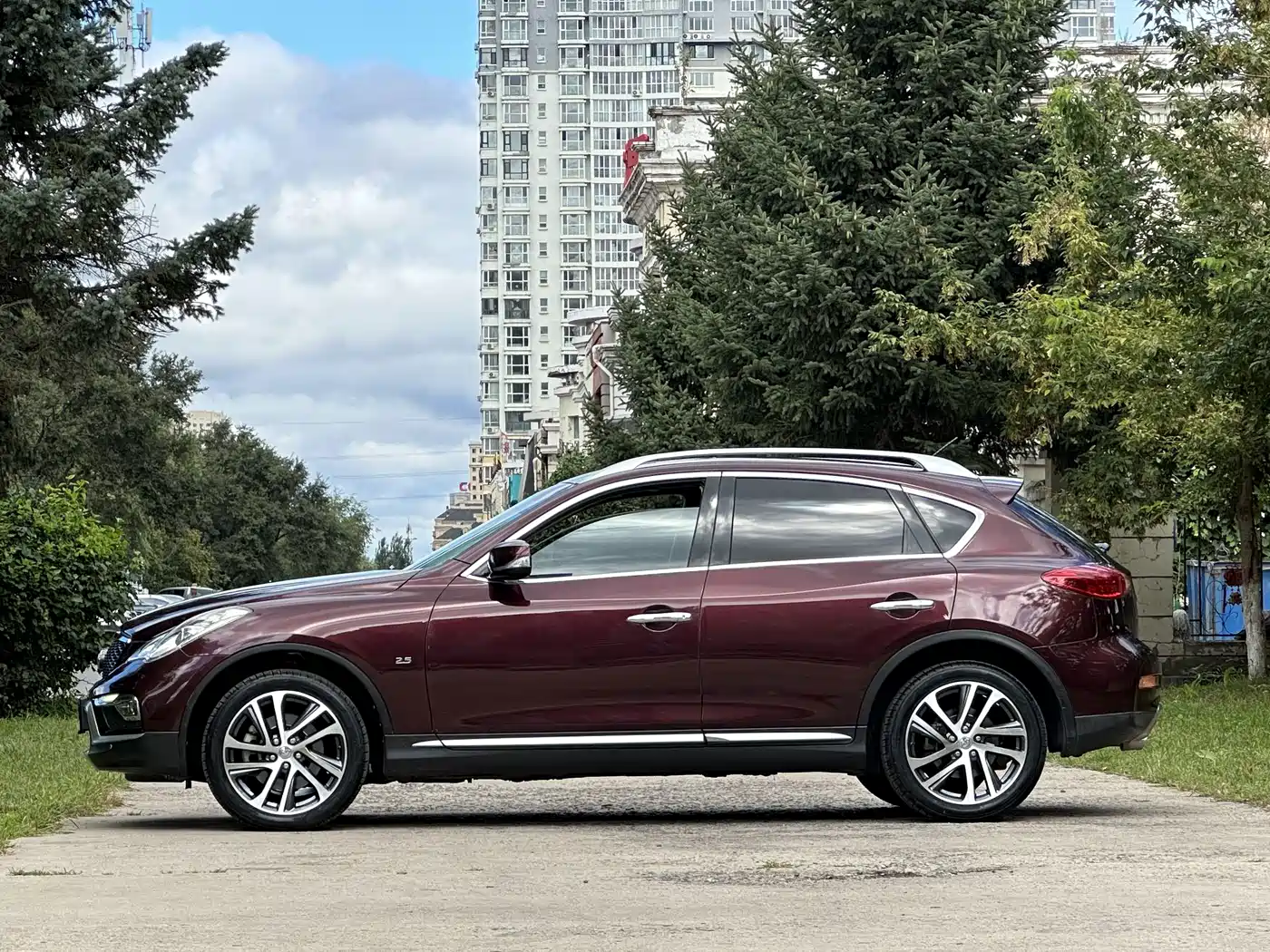 Infiniti QX50 2017 2015 2.5L Luxury Edition