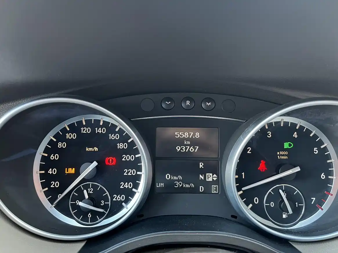 Mercedes-Benz R-Class 2011 R 300 L Business Class фото 21