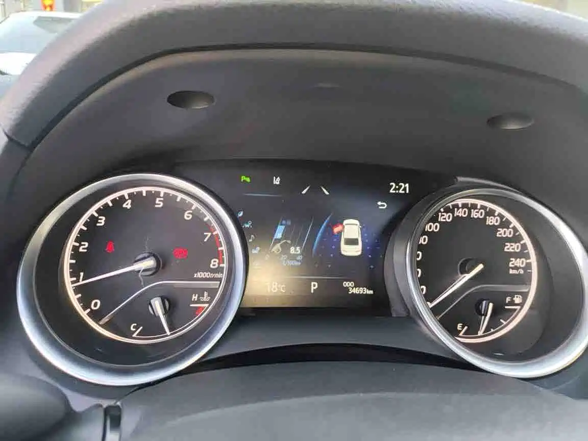Toyota Camry 2023 2.0G Luxury Edition фото 3