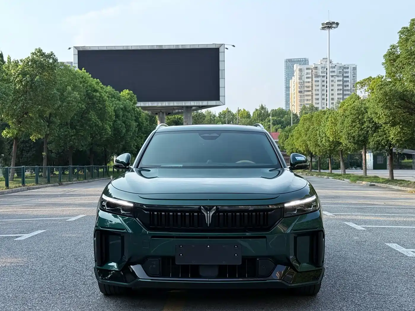 Voyah Auto VOYAH FREE 2024 Ultra Long Range Intelligent Driving Edition фото 2