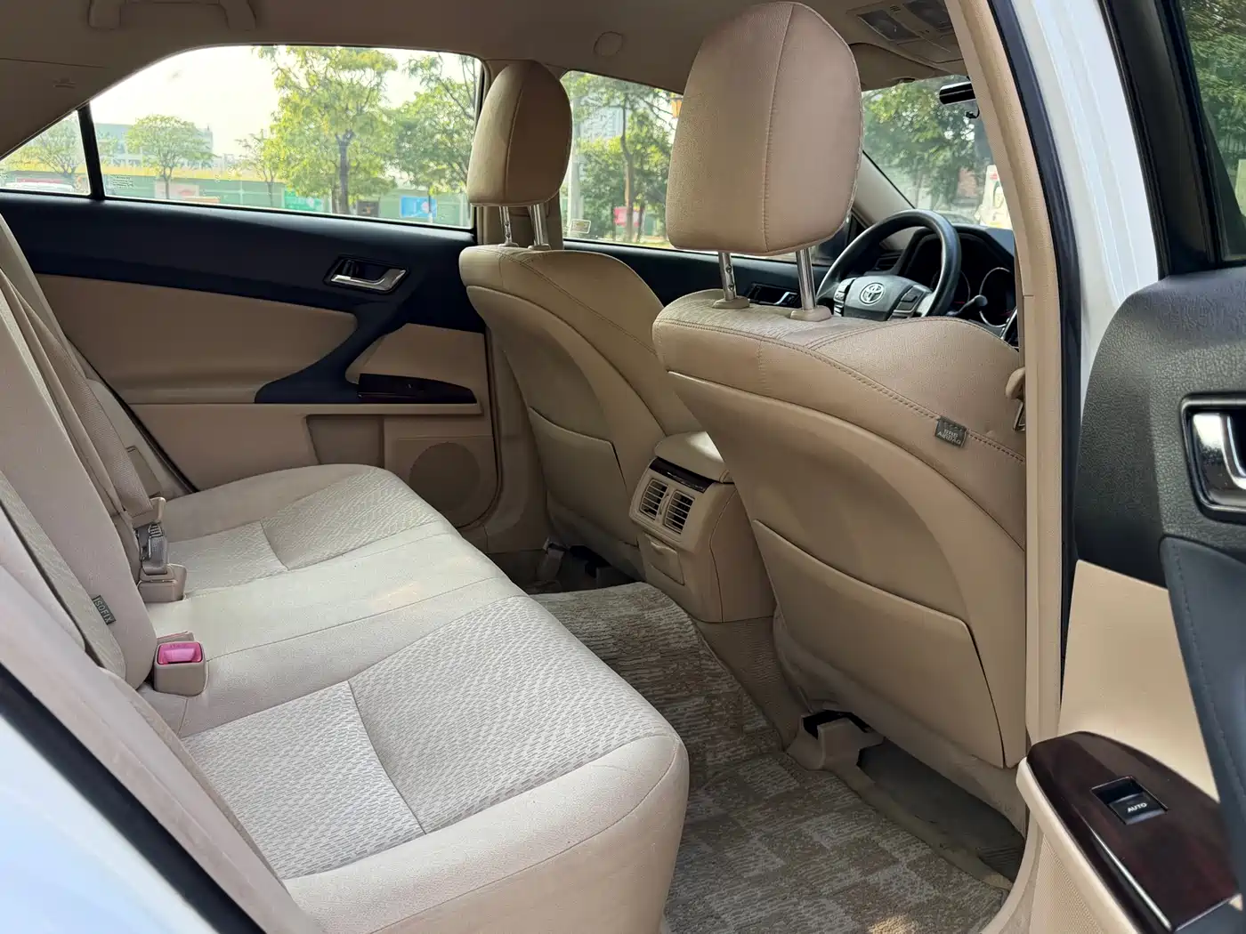 Toyota Reiz 2008 2.5S Special Navigation Edition фото 11
