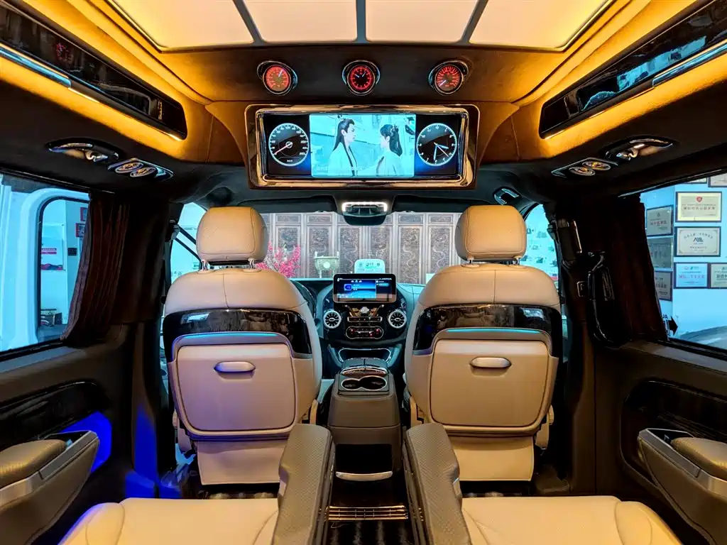 Mercedes-Benz Vito 2021 2.0T Business Edition 7-seater фото 13