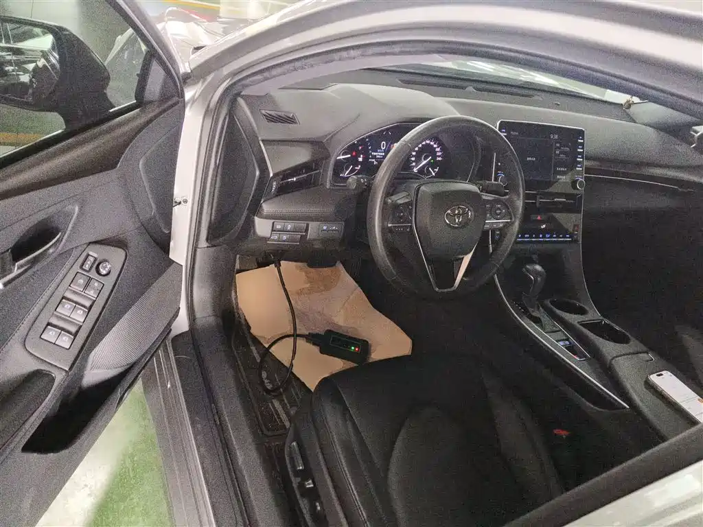 Toyota Avalon 2022 2.0L Luxury Edition фото 16