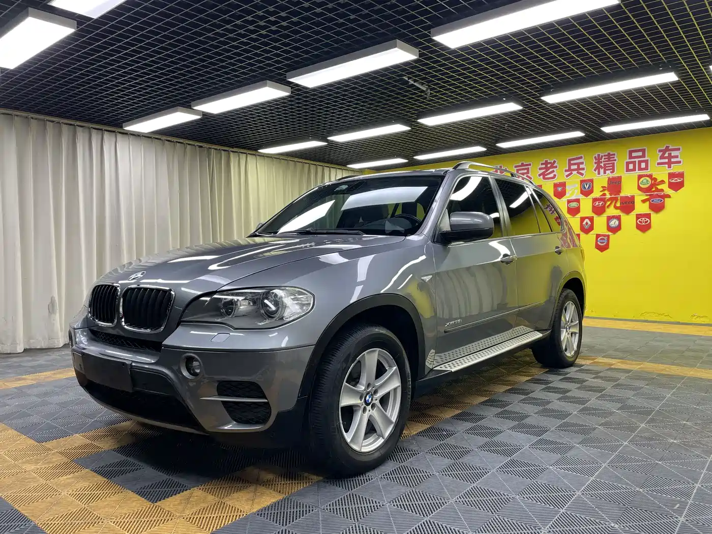 BMW X5 (Import) 2011 xDrive35i Leading Edition
