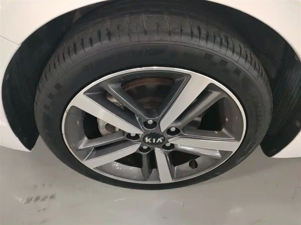 Kia K3 2017 1.6L Automatic 15th Anniversary Special GLS фото 25