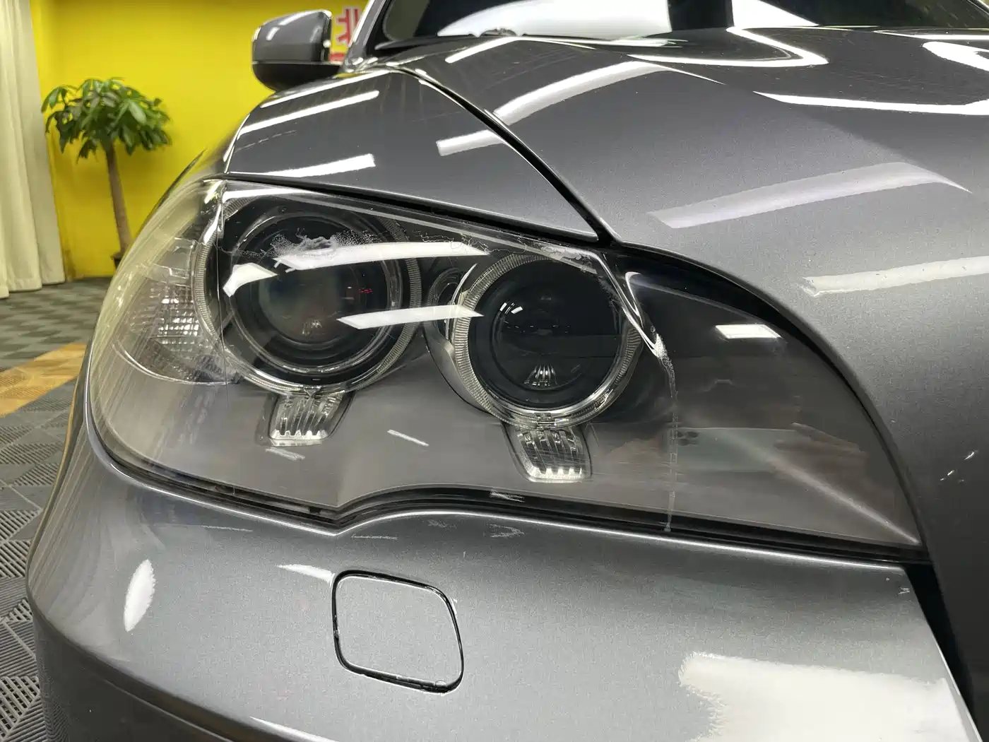 BMW X5 (Import) 2011 xDrive35i Leading Edition фото 4