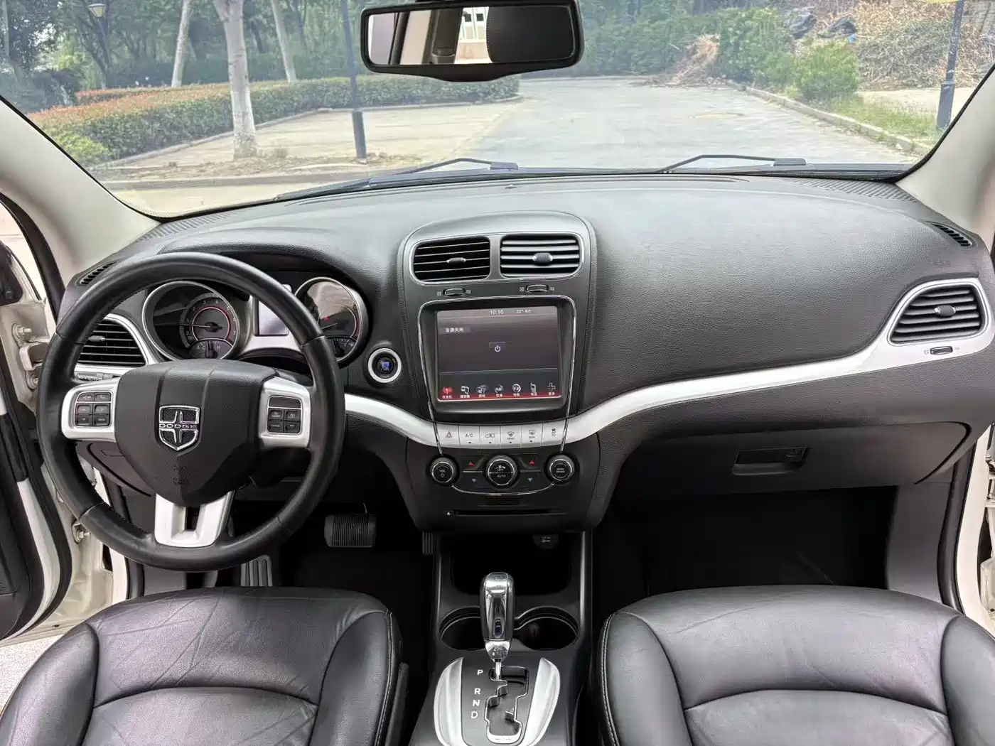 Dodge Journey 2013 2013 Model 2.4L 2WD Premium Edition